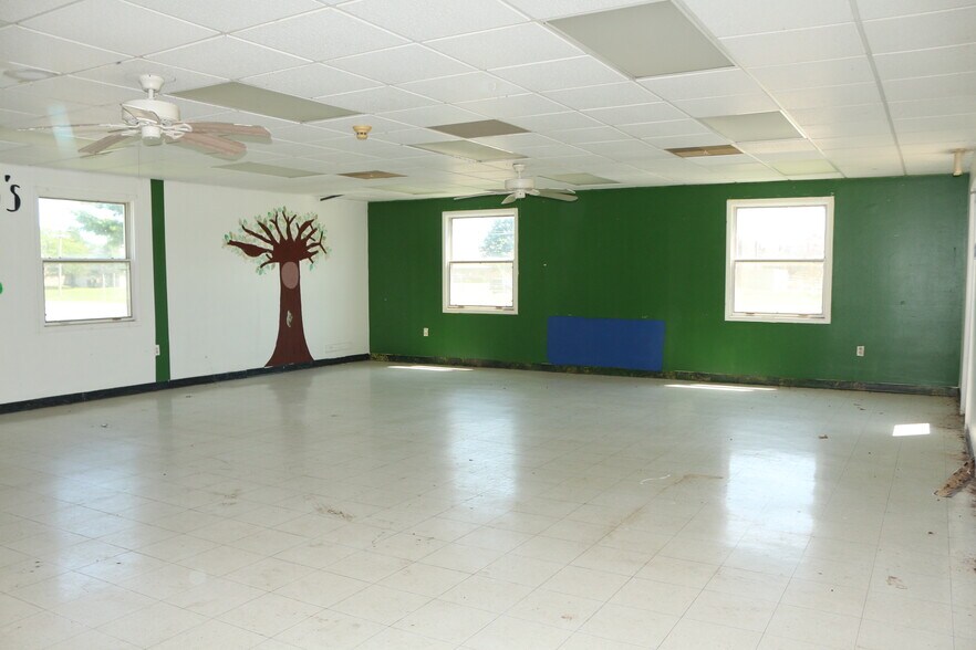 3001 W Lafayette Ave, Jacksonville, IL à vendre - Photo principale – Image 1 sur 23
