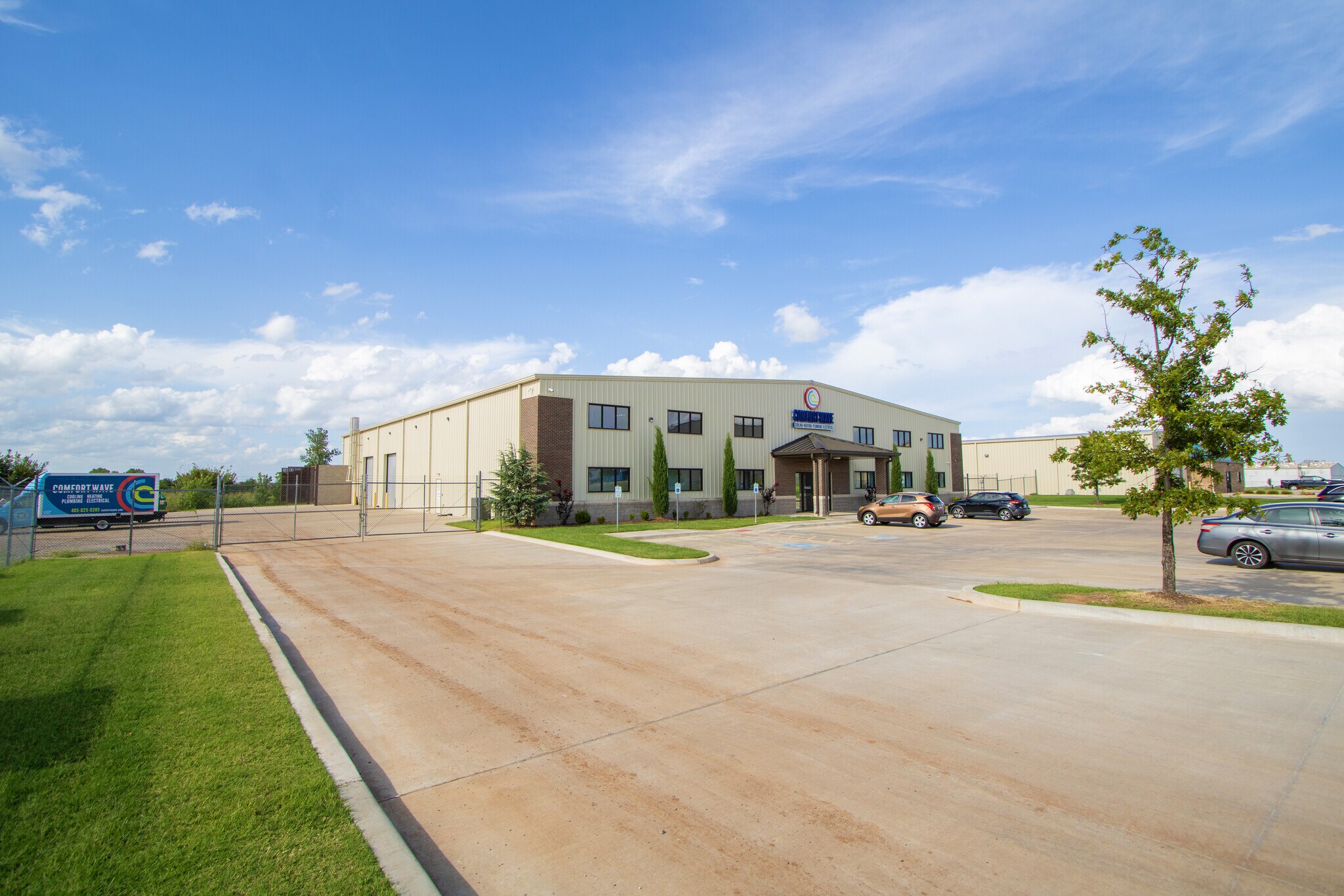 7313 SW 67th St, Oklahoma City, OK à louer Photo de l’immeuble– Image 1 sur 5