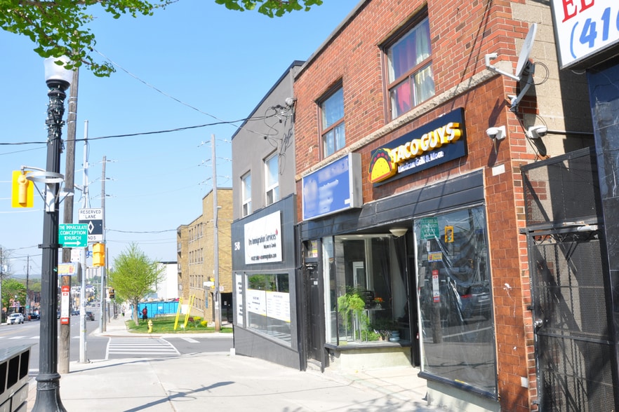 2542-2544 Eglinton Ave W, Toronto, ON à vendre - Photo principale – Image 1 sur 21