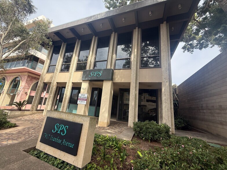 7917 Ivanhoe Ave, La Jolla, CA à louer - Photo de l’immeuble – Image 1 sur 17