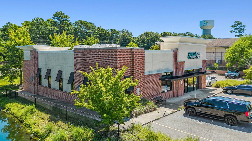 615 Saint James Ave, Goose Creek, SC à vendre - Photo de l’immeuble – Image 2 sur 3