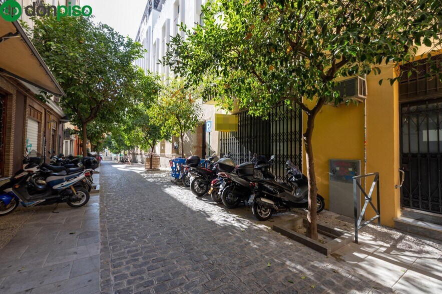 Local commercial dans Granada à vendre - Photo de l’immeuble – Image 3 sur 29