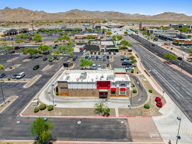 682 S Watson Rd, Buckeye, AZ à vendre - Photo de l’immeuble – Image 3 sur 12