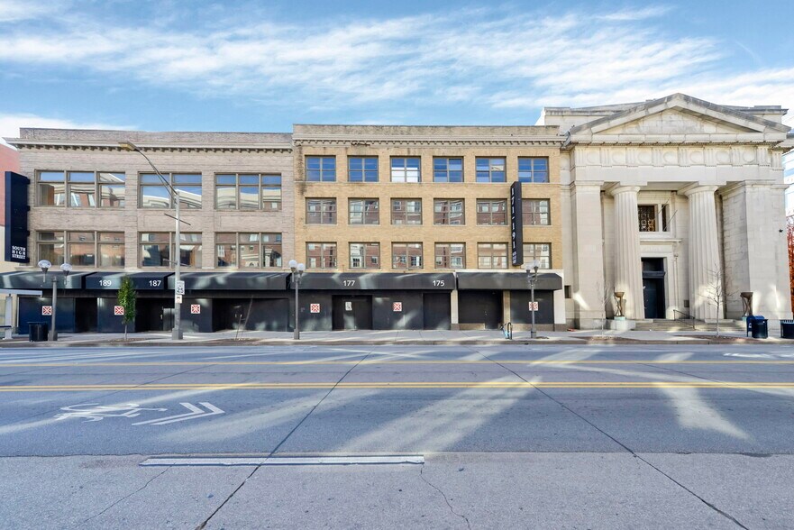 171-191 S. High St. & 200 S. Wall St. portefeuille de 3 biens à vendre sur LoopNet.fr - Photo de l’immeuble – Image 2 sur 12