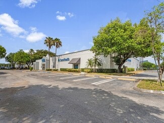 Plus de détails pour 3301 NW 107th Ave, Miami, FL - Local d'activités à louer
