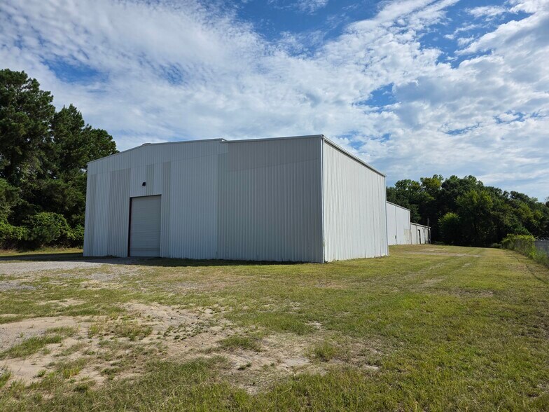 1423 Old Dunbar Rd, West Columbia, SC à vendre - Photo de l’immeuble – Image 3 sur 8