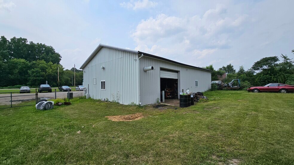 4114 E Michigan Ave, Jackson, MI à vendre - Photo de l’immeuble – Image 3 sur 31