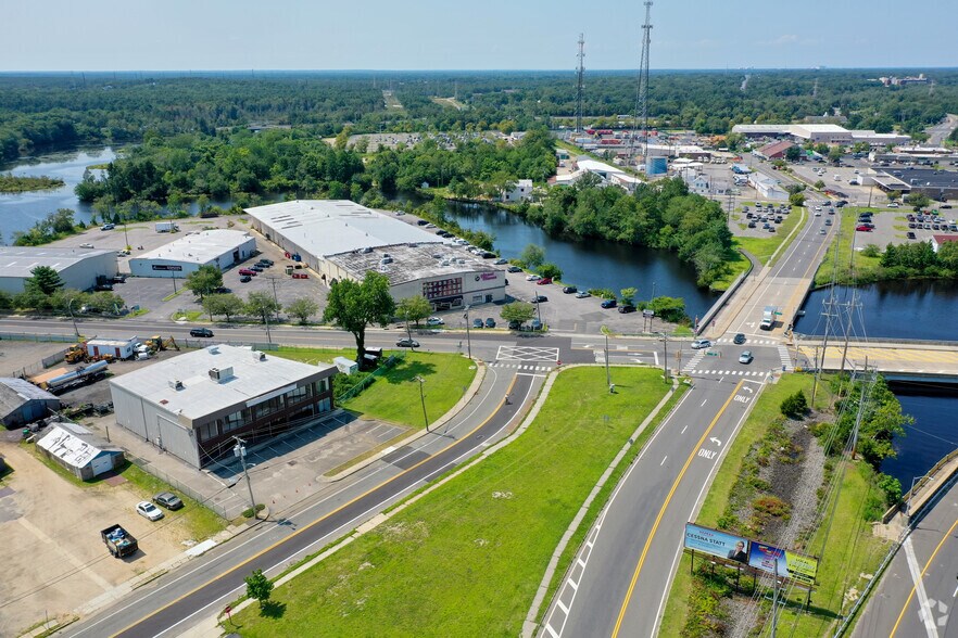 1 S Main St, Toms River, NJ à louer - Aérien – Image 2 sur 2
