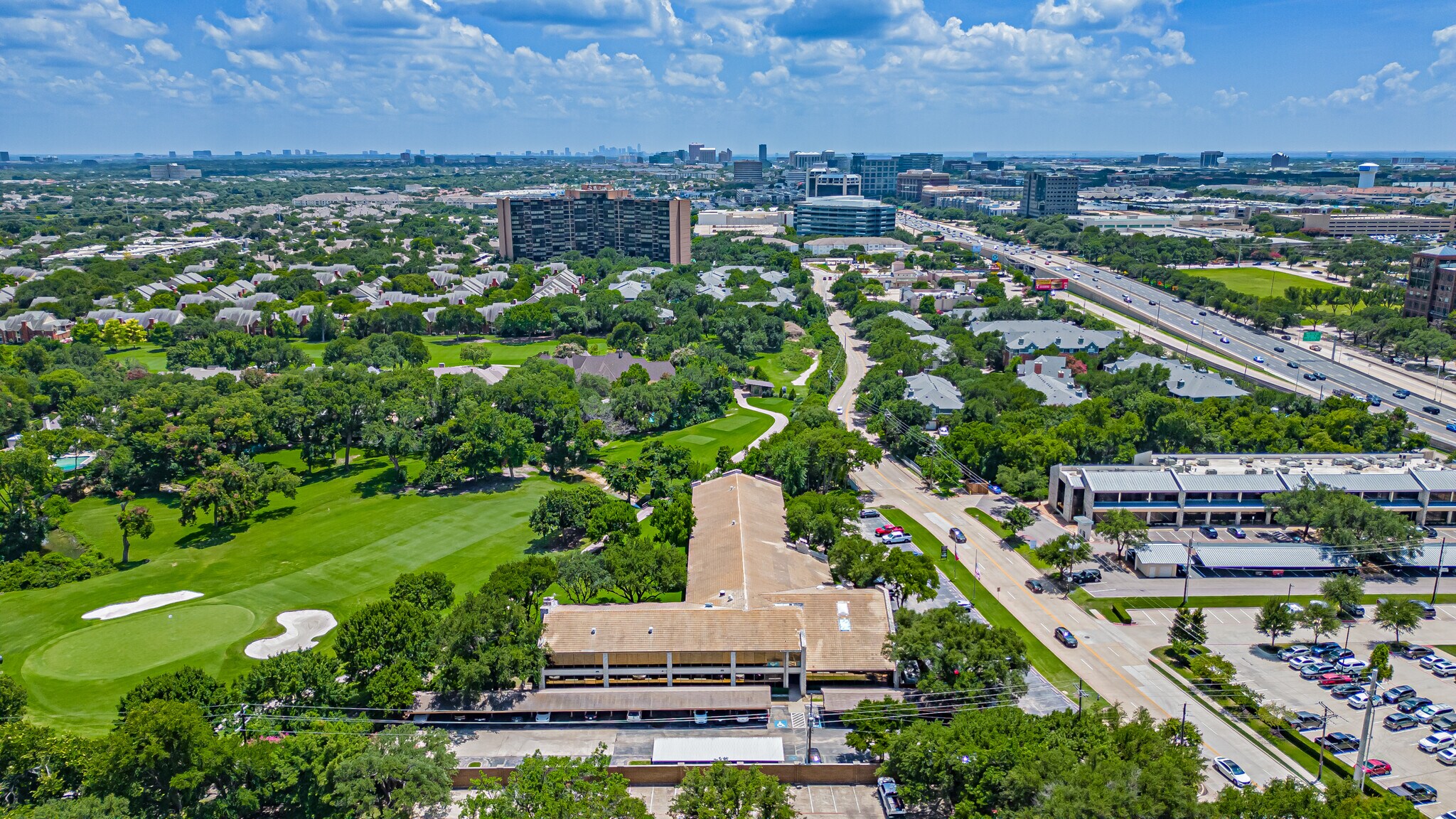 16250 Knoll Trail Dr, Dallas, TX à vendre Photo principale– Image 1 sur 12