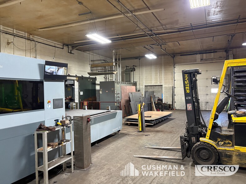 9988 Kinsman Rd, Newbury, OH à louer - Photo de l’immeuble – Image 3 sur 13