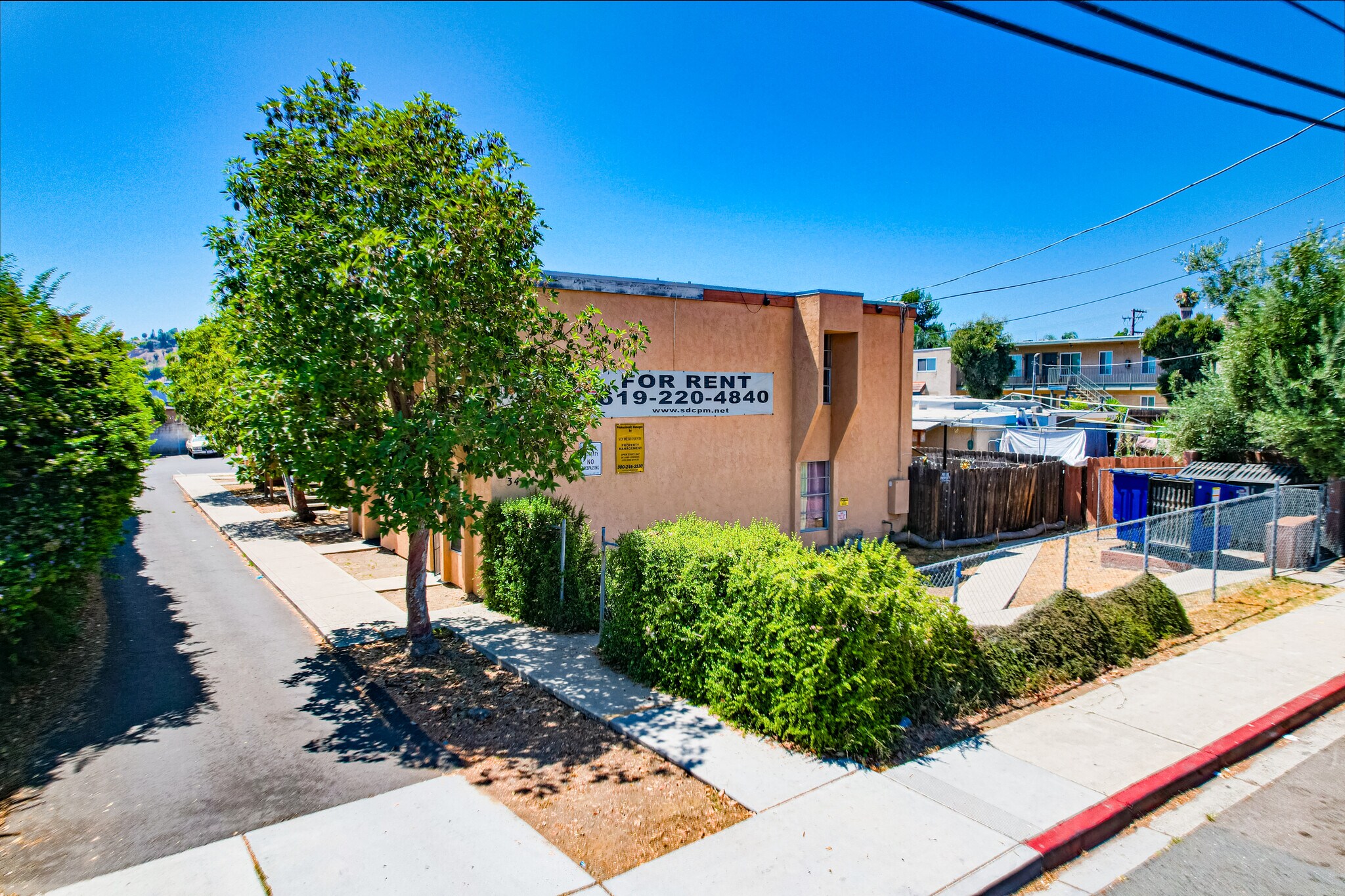 3404 Helix St, Spring Valley, CA à vendre Photo de l’immeuble– Image 1 sur 8