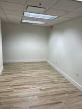 1810 S Macdill Ave, Tampa, FL à louer Photo intérieure– Image 2 sur 11