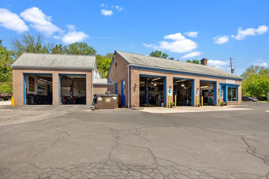 2304 Huntingdon Pike, Huntingdon Valley, PA à vendre - Photo de l’immeuble – Image 1 sur 55