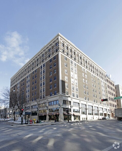 Washington Ave Condo Portfolio portefeuille de 3 biens à vendre sur LoopNet.fr - Photo de l’immeuble – Image 1 sur 7