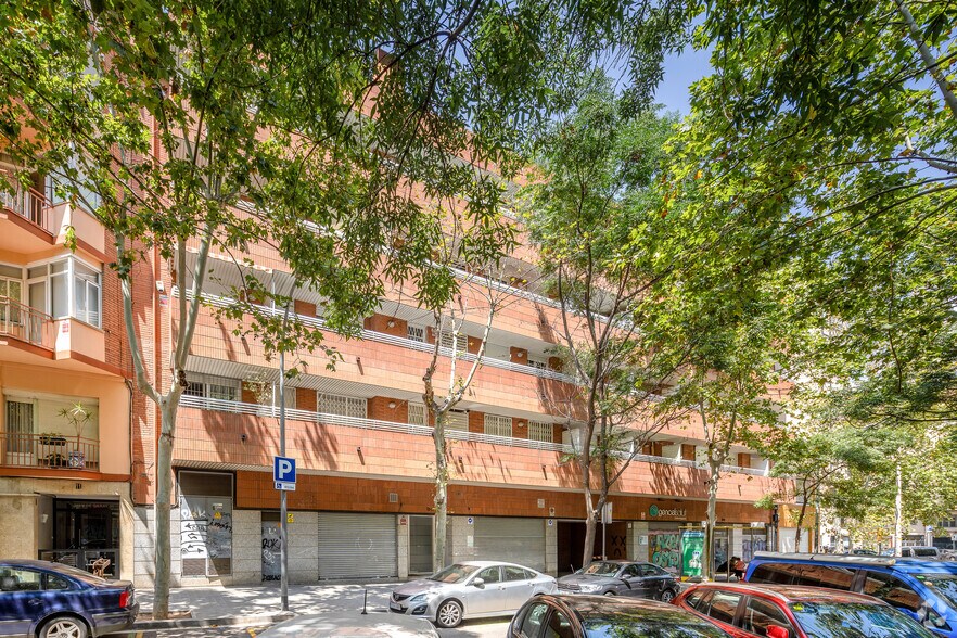 Carrer De Juan De Garay, 13-21, Barcelone, Barcelona à vendre - Photo de l’immeuble – Image 2 sur 2