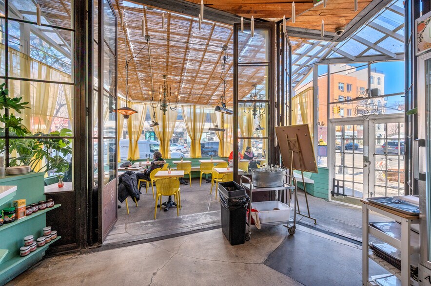 1022 Cortelyou Rd, Brooklyn, NY à louer - Photo intérieure – Image 3 sur 11