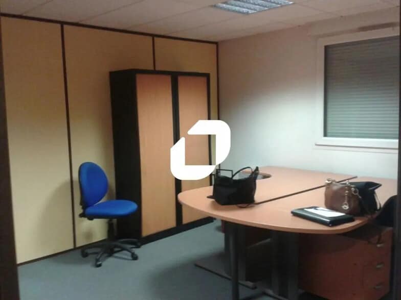 Bureau dans Magny-le-Hongre à louer - Photo de l’immeuble – Image 2 sur 3