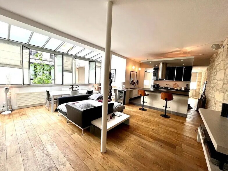 Bureau dans Paris à louer - Photo de l’immeuble – Image 1 sur 4