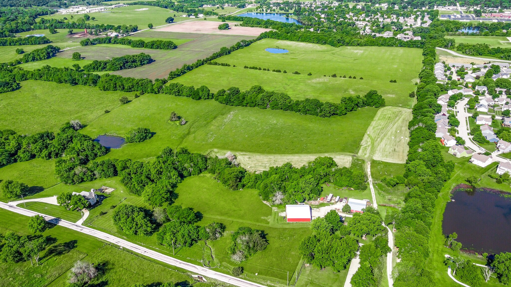 902 Harvest Drive, Louisburg, KS à vendre Aérien– Image 1 sur 11