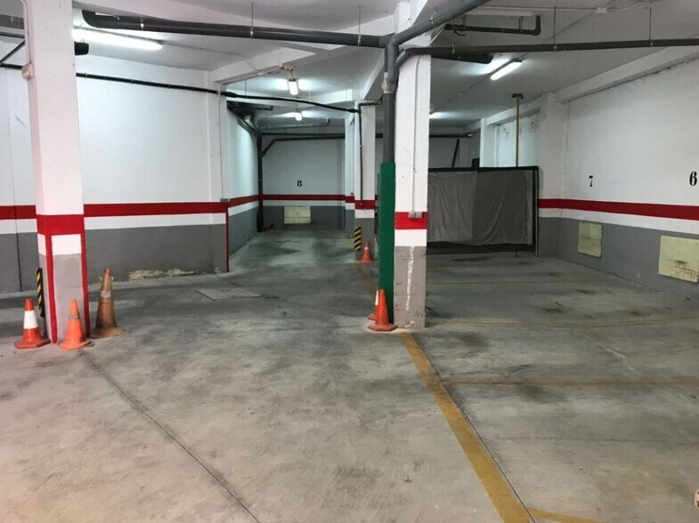 Calle Regato Del Anís, 10, Salamanca, Salamanca à vendre - Photo de l’immeuble – Image 3 sur 7
