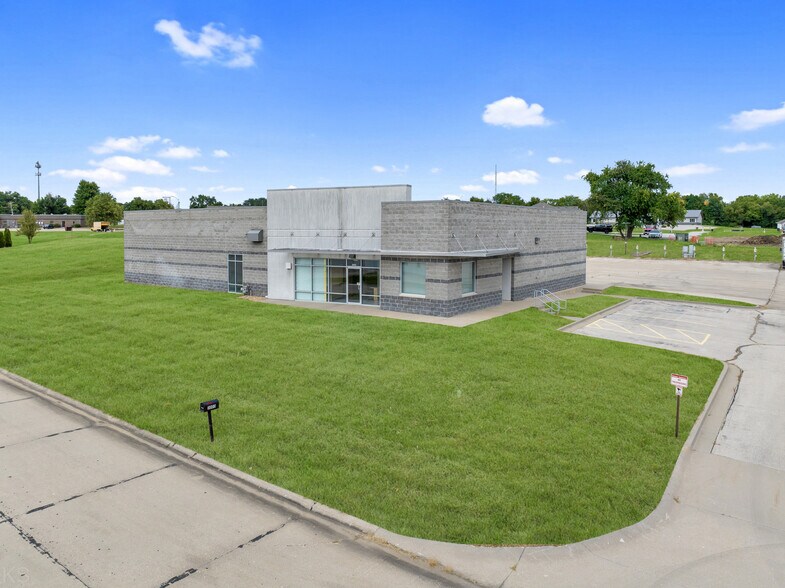 3003 Erika, Sedalia, MO à vendre - Photo de l’immeuble – Image 3 sur 19
