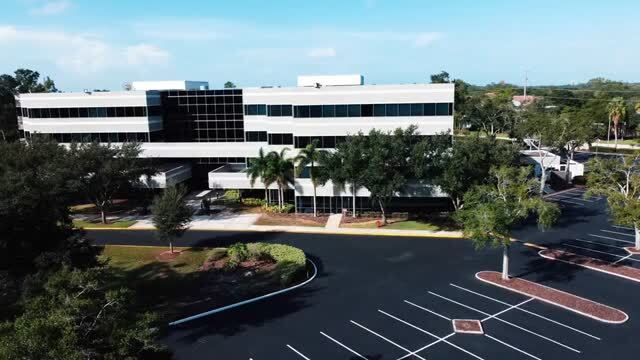 101 Southhall Ln, Maitland, FL à louer - Vidéo sur l’annonce professionnelle – Image 2 sur 11