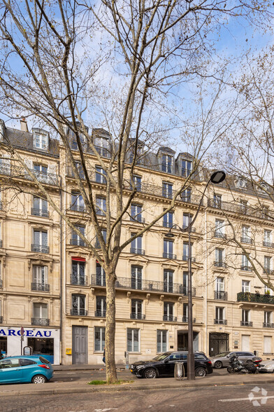 Espace de coworking dans Paris à louer - Photo de l’immeuble – Image 2 sur 2