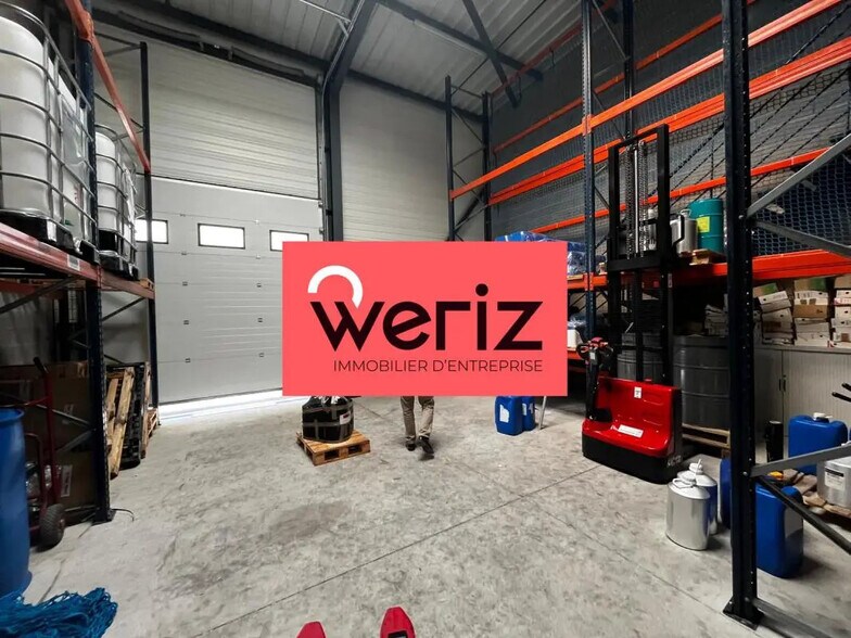 Local d’activités dans Aubagne à louer - Photo de l’immeuble – Image 1 sur 4