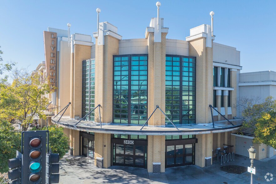 2470 1st St, Livermore, CA à louer - Photo de l’immeuble – Image 3 sur 9