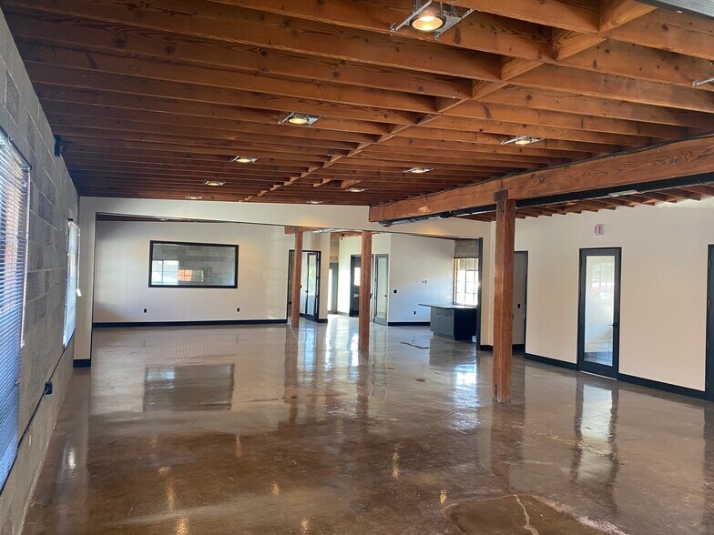 607 E El Segundo Blvd, El Segundo, CA à louer - Photo de l’immeuble – Image 2 sur 11