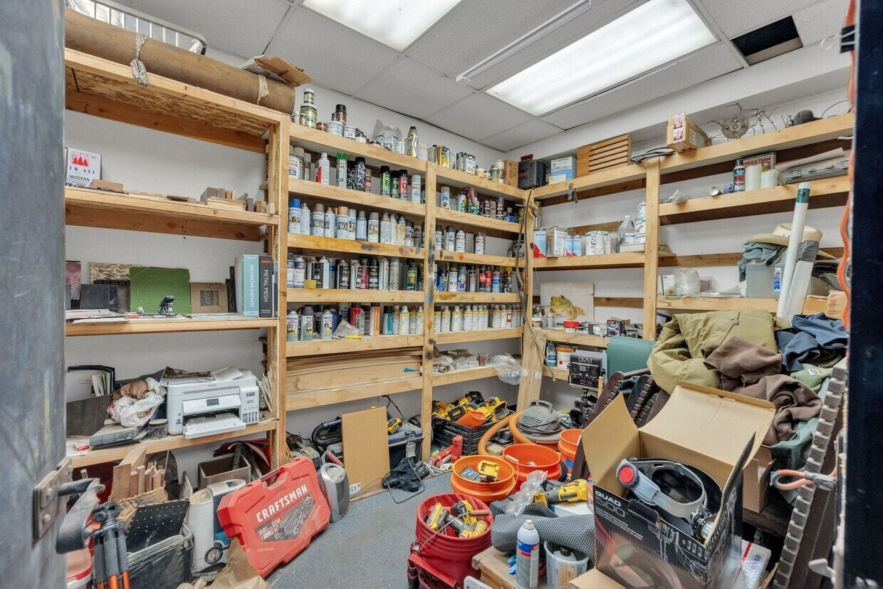 332 Norfolk St, Aurora, CO 80011 - Lot H -  - Photo intérieure - Image 1 of 5