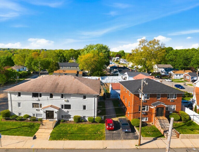 777-787 Admiral St, Providence, RI à vendre - Photo de l’immeuble – Image 3 sur 17