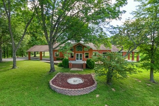 Plus de détails pour 208 Silver Bullet Dr, Carbondale, IL - Bureau à vendre