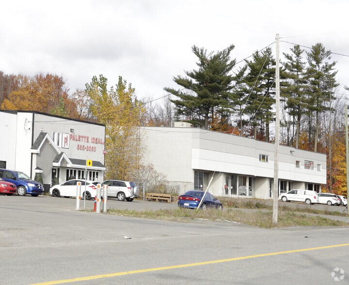 342-350 Boul Roland-Godard, St-Jérôme, QC à louer - Photo de l’immeuble – Image 2 sur 2