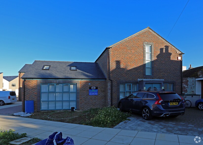 58A Station Rd, Hayling Island à vendre - Photo de l’immeuble – Image 2 sur 4