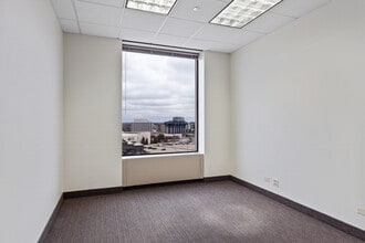 1301 W 22nd St, Oak Brook, IL à louer Photo intérieure– Image 2 sur 11