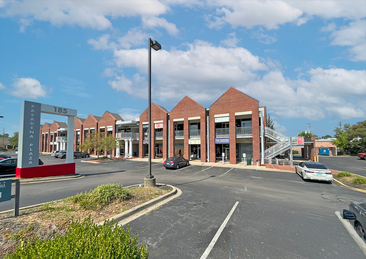 185 Pasadena Dr, Lexington, KY à vendre Photo principale– Image 1 sur 22