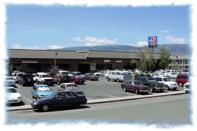 1350 Stardust St, Reno, NV à louer - Photo de l’immeuble – Image 2 sur 20