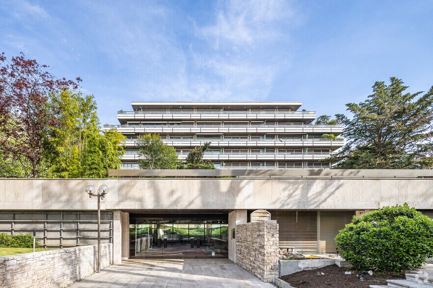 50 Avenue Foch, Paris à vendre - Photo principale – Image 1 sur 4