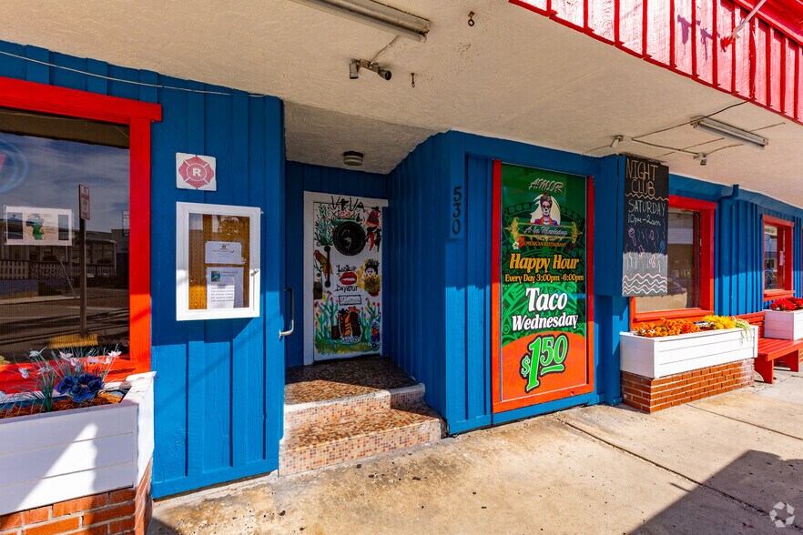 530 Athens St, Tarpon Springs, FL à louer - Photo de l’immeuble – Image 3 sur 31