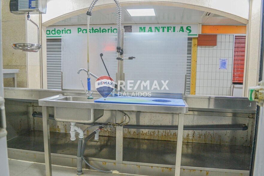 Local commercial dans Vigo, Pontevedra à vendre - Photo de l’immeuble – Image 3 sur 42