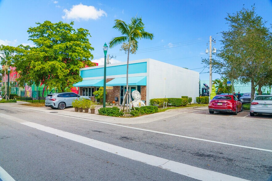 367 NE 3rd Ave, Delray Beach, FL à vendre - Photo de l’immeuble – Image 3 sur 14
