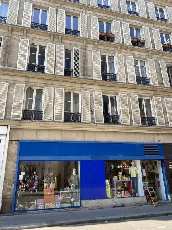 Local commercial dans Paris à louer Photo de l’immeuble– Image 1 sur 7