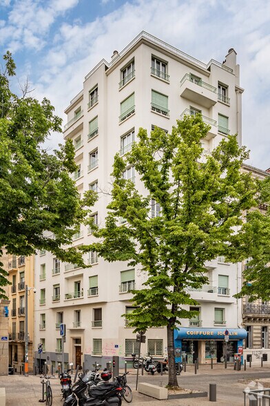 25 Place Jean Jaures, Marseille à vendre - Photo principale – Image 1 sur 1