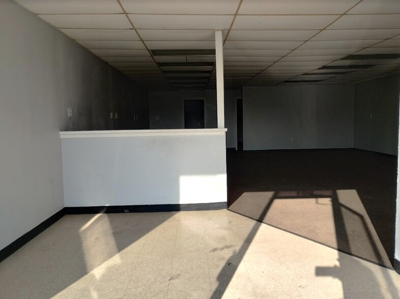 2100 S Great Southwest Pky, Grand Prairie, TX à louer - Photo intérieure – Image 3 sur 75