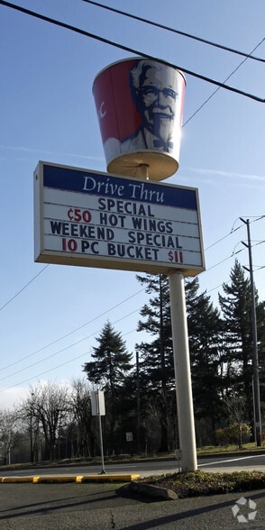 7641 SW Barbur Blvd, Portland, OR à louer - Photo de l’immeuble – Image 3 sur 3