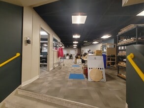 2828 N Clark St, Chicago, IL à louer Photo intérieure– Image 2 sur 13