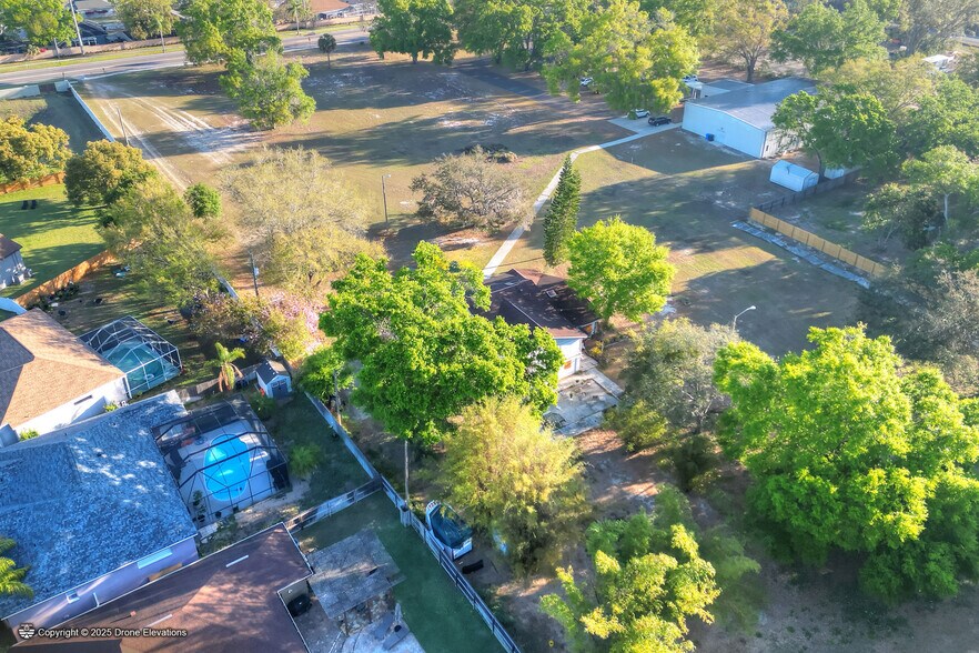 4207 E Lumsden Rd, Valrico, FL à vendre - Photo de l’immeuble – Image 3 sur 10