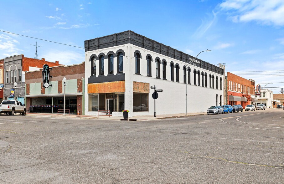 121 S Bickford Ave, El Reno, OK à louer - Photo de l’immeuble – Image 2 sur 22