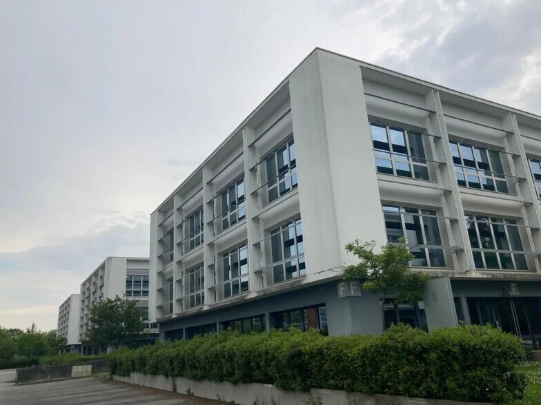 Bureau dans Rennes à louer - Photo de l’immeuble – Image 2 sur 11